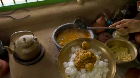 Paruppu Urundai Kuzhambu - Made Traditionally - Vadai Cooking In Village - The Traditional Life