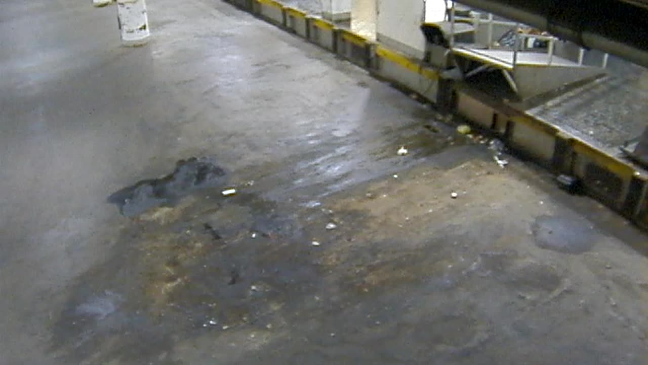 3802FHOBBALoadingDock_2021-01-06_16h00min01s063ms.mp4