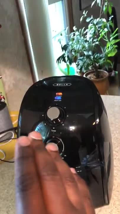 The Air fryer (Bella)