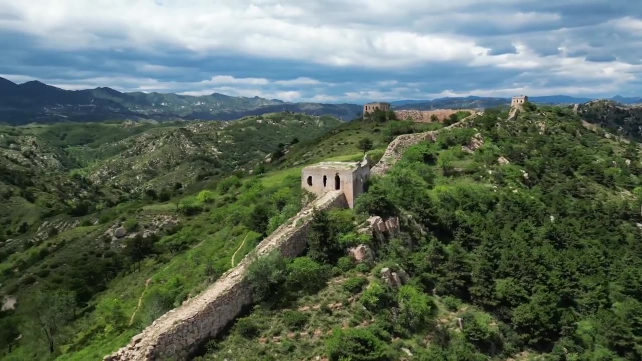 GreatWallOfChina#HistoricalWonder#ChineseLandmark#GreatWallView#CulturalHeritage#WallOfHistory#china