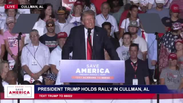 President Trump speaks at Trump Rally in Alabama #TrumpWon