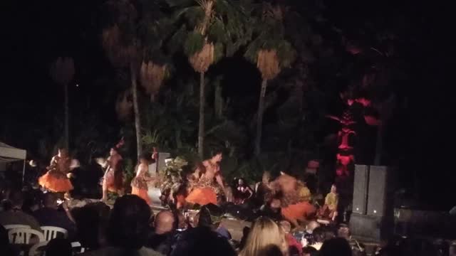 Hawaii Honey moon Chief's luau 2