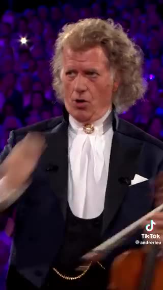 ΟΠΟΙΟΣ ΕΠΙΑΣΕΝ ΕΕΠΙΑΣΕΝ