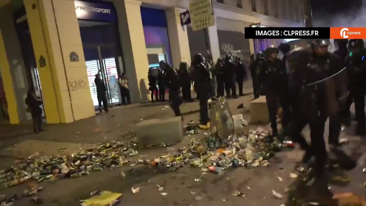 Paris has turned into a battlefield tonight as the far-left is celebrating