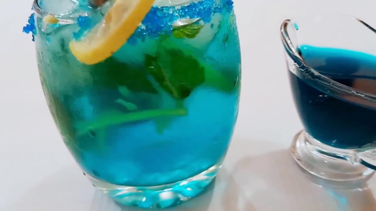 Blue Lagoon Mocktail||With homemade blue curacao syrup||Non-Alcoholic drink|Murwa's Kitchen