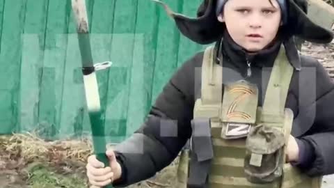 ❤️ The boy Andrei with the Russian flag and in the helmet of a tanker meets everyone passing