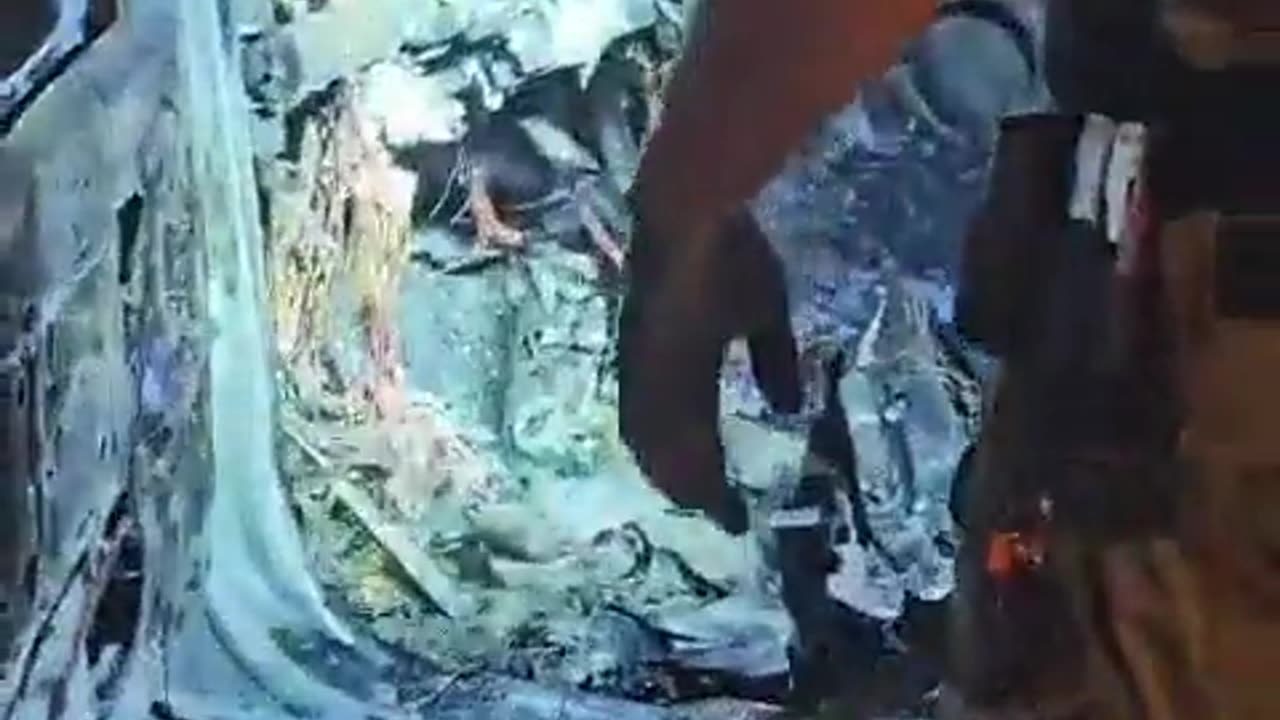 🇮🇱 Alleged Video: Destruction after rocket hits central Tel Aviv