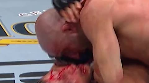 Possibly the Best Round Ever of UFC