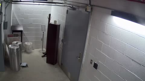 6031RHOBG1G102BEastVestibule_2021-01-05_00h00min01s260ms.mp4