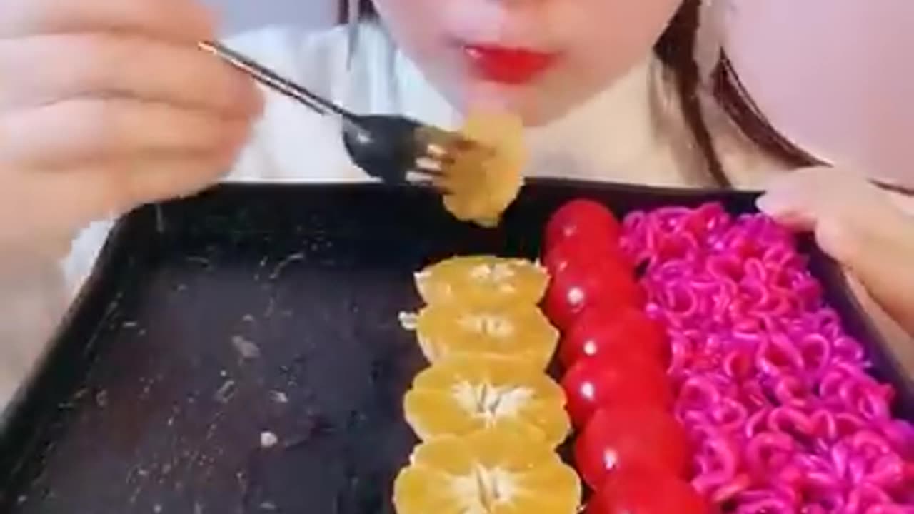 SATISFYING FOOD