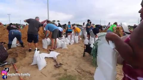 PREPARING FOR THE HURRICANE... THIS IS SCARY!!