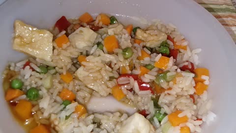 Eating Healthy Choice General Tso's Spicy Chicken, Dbn, MI, 7/29/24