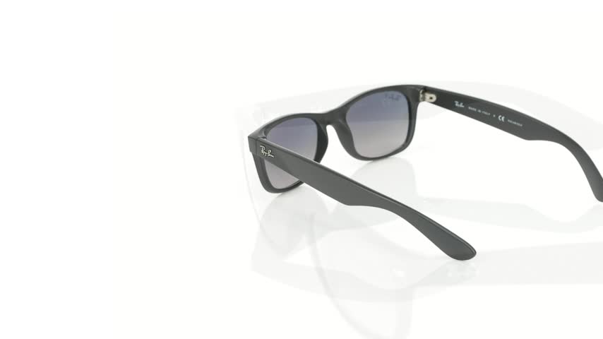 Ray-Ban RB2132 New Wayfarer Polarized Sunglasses