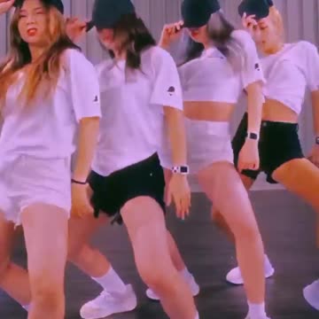 Korean dance👯velocity edits _ Squid game velocity edits _ pink soldier status _ new whatsapp status