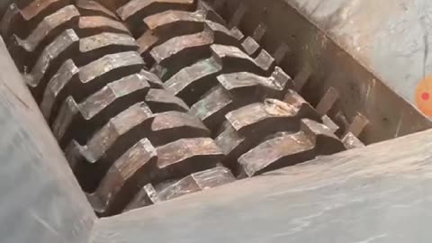 OMG...show shredder machine
