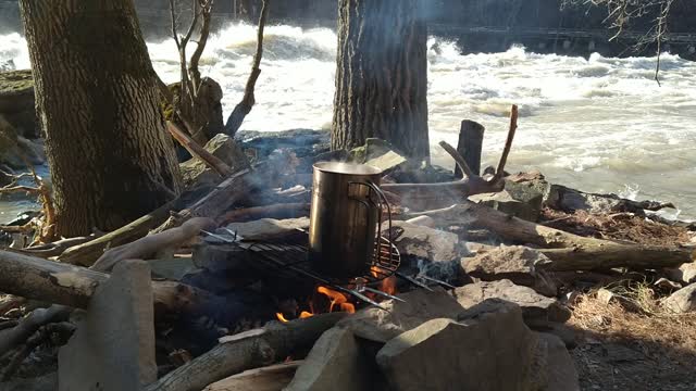 Niagara River Rapids and Coffee.