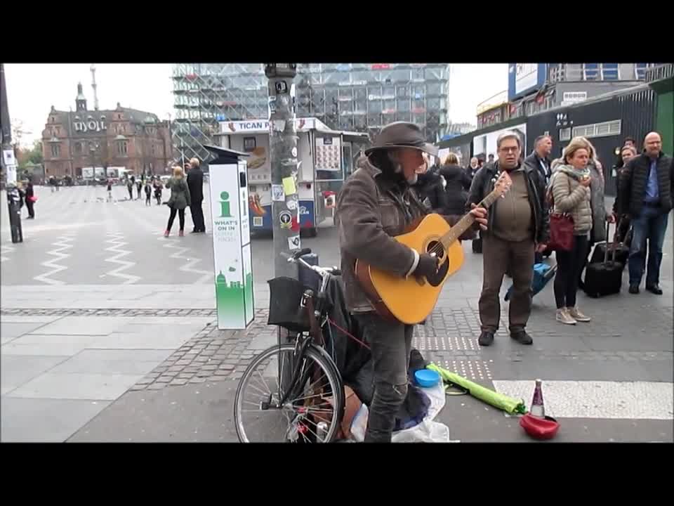 American Street Musician - Pedestrian Street - Copenhagen, Denmark