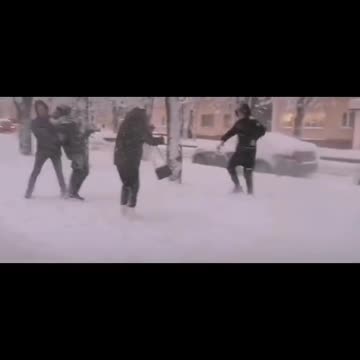 how to get girls attention in winter