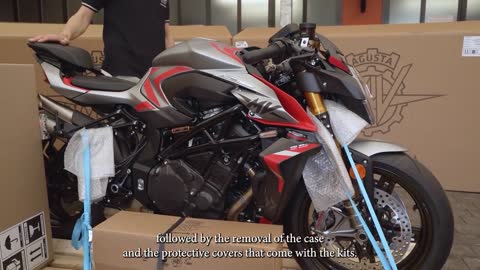 UNBOXING: MV Agusta Brutale 1000 Nurburgring