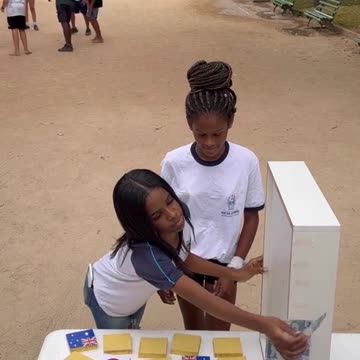 Memory game with banners