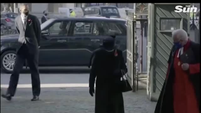 “Queen Elizabeth ”Wearing Mask for the First Time