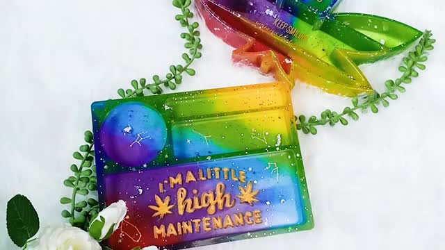 💅How to Make a Epoxy Resin Makeup Tray?🌈Rainbow Leaf Mold