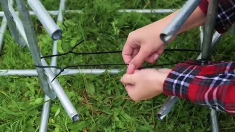 FUN RECYCLING CRAFTS TURN TRASH INTO ART