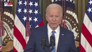 Clueless' Joe Biden 'panics' after Elon Musk question