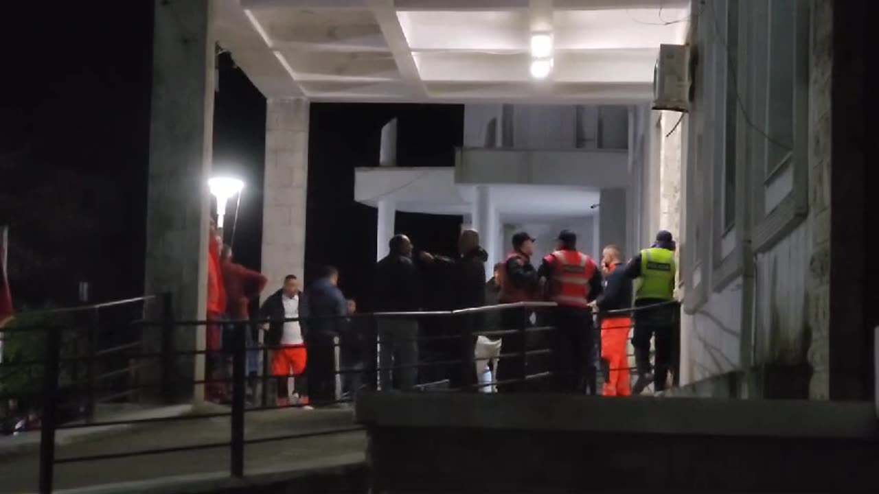 2 të plagosurit në gjendje të rëndë mbërrijnë në Tiranë