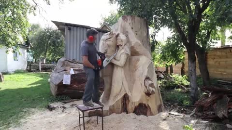 Beautiful!Use chainsaws and carving tools