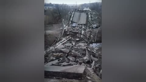 The occupants completely destroyed the bridge. Russia attacks Ukraine