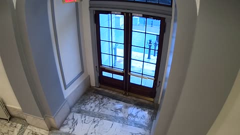 1025RSOB02RotundaSouthDoor_2021-01-05_16h15min11s753ms.mp4