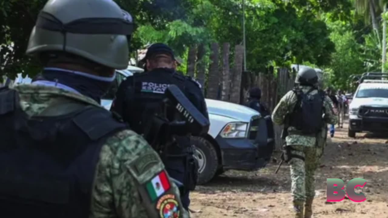 Gunmen in southeast Mexico open fire in a bar killing 6 and injuring 5