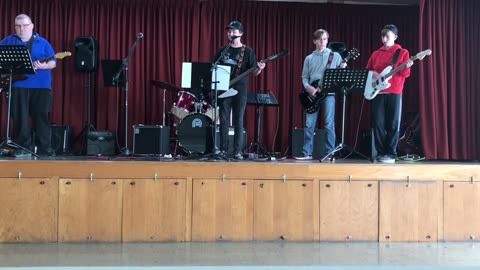 Rock Dojo: Dancing with myself (Billy Idol cover)