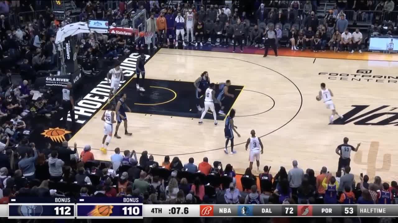 [Highlight] Booker drills the go-ahead triple to put the Suns up 1 with 5 seconds left