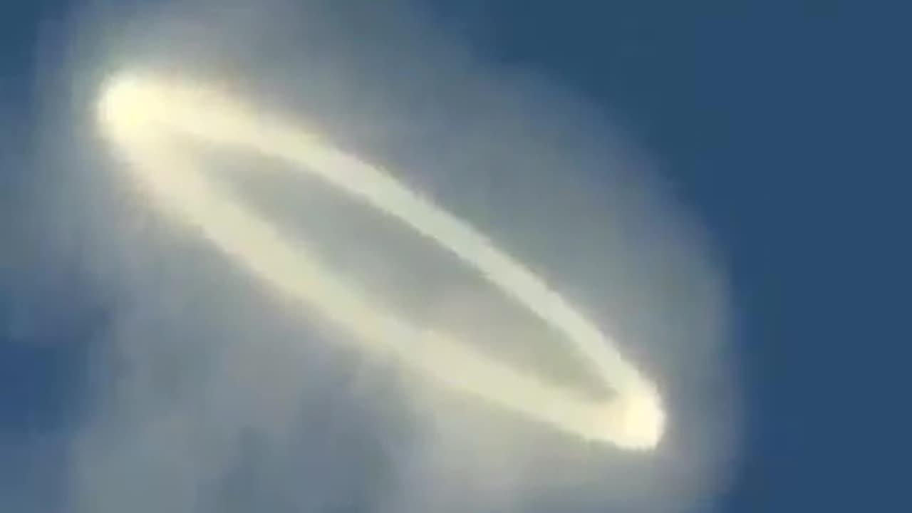 Strange smoke ring in the sky