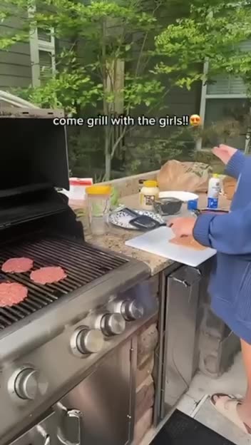 News Break: Come grill with the Girls.