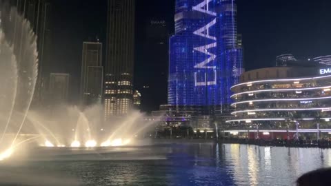 Dubai mall fountain