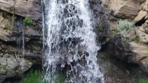 Beautiful water Fall😍