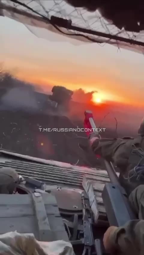 ‼️ The situation in the Avdeevsky direction Russian T-90M is on fire while on the