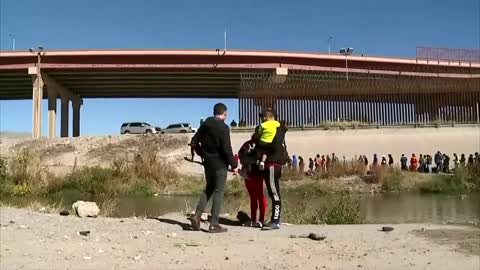 Border Battle over migrants at the Southern border