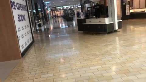 Oakridge Mall walkthrough Part I 12月5日2022年