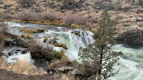 Central Oregon – Steelhead Falls – The Life Cycle of a Waterfall – 4K