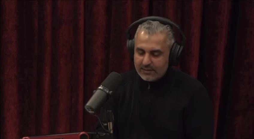 Joe Rogan and Maajid Nawaz discuss how the media is shaping the narrative.