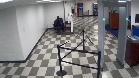 6135RHOBG3G3L8ScreeningArea8_2021-01-06_03h00min01s083ms.mp4