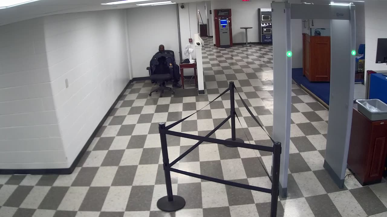 6135RHOBG3G3L8ScreeningArea8_2021-01-06_03h00min01s083ms.mp4