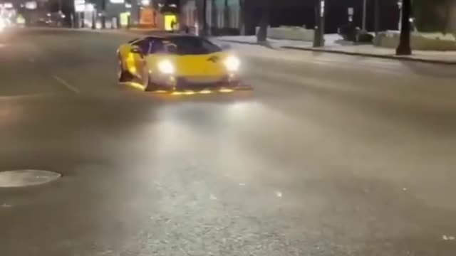 Millionaire Mindset: WAIT FOR THE LAST PURRR OF THIS LAMBORGHINI