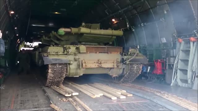 RU Loading captured T64b8 tanks onto the aircraft an 124 departure to Taganrog eoatov-on-don