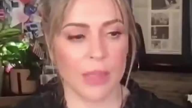 Triple-vaccinated Alyssa Milano says she has heart palpitations Contributes it to Long C0vid...