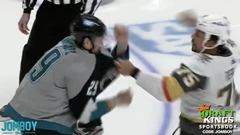 Reaves And Gabriel Start the period with a big fight, a breakdown